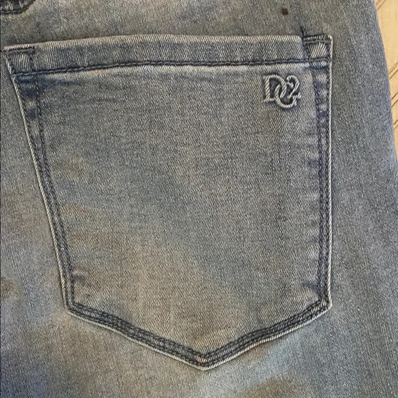 DG2 New Classic Stretch Denim Embellished Heart Jeans Chambray 6 New - Picture 15 of 16